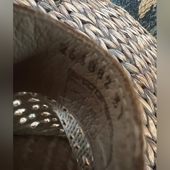 Josef Seibel Tan Perforated Slip-On Loafers size 37 (6.5 to 7 us) - Picture 6 of 10